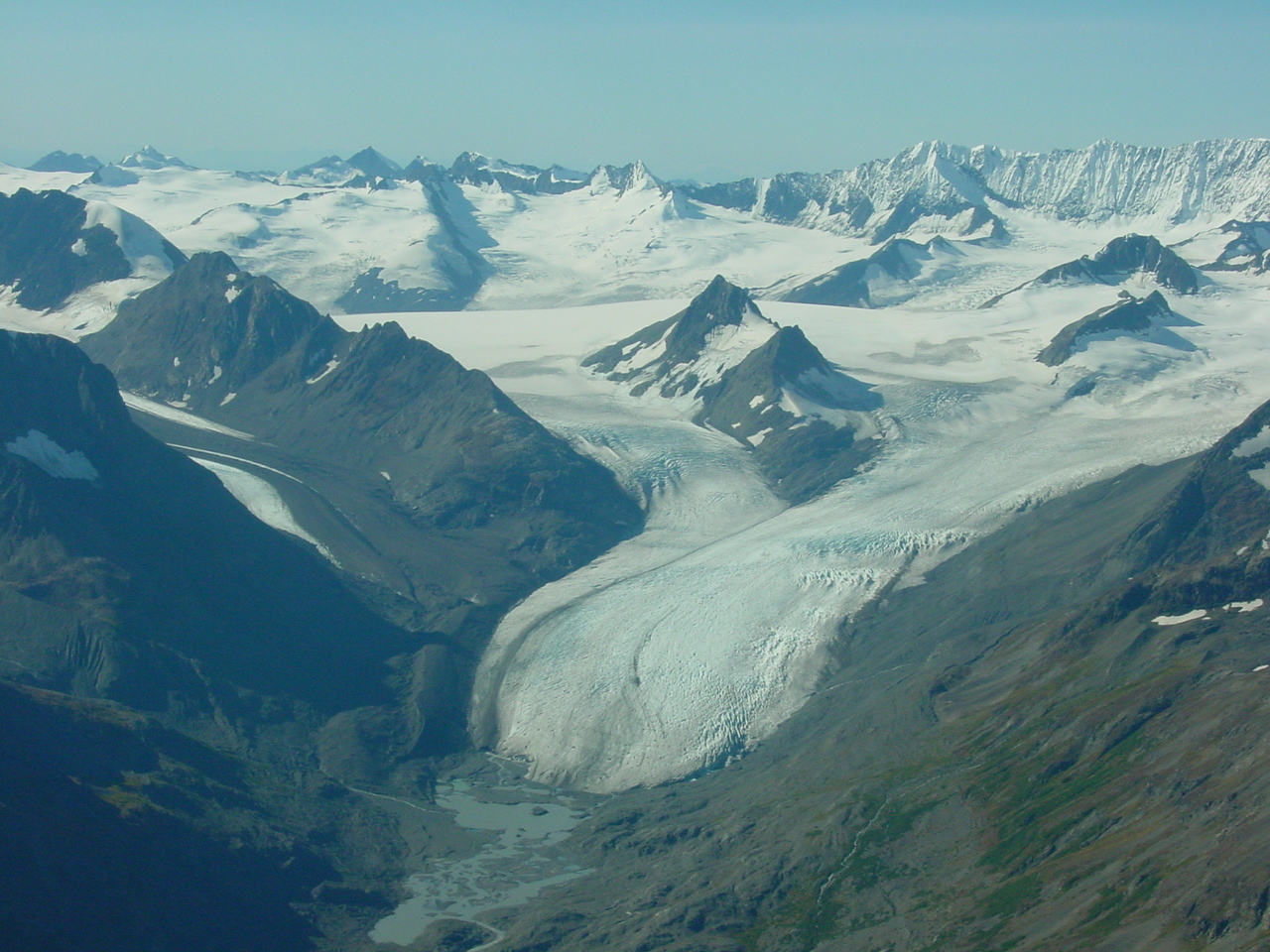 Ледник академии наук. Горно-Долинные ледники. Ледник Бриксдальсбреен. Ледник Юстедаль. Глетчер ледник.